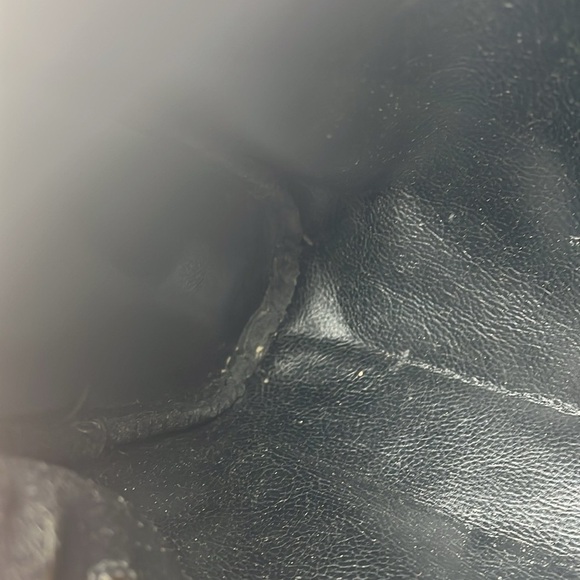 Fendi Vintage 11” x 9” x 3” Zip Top Pillow Bag Detachable Chain Crossbody Strap - Picture 13 of 14